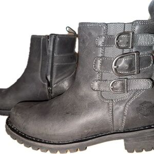 Harley-Davidson Gray Triple Buckle Ankle Boots